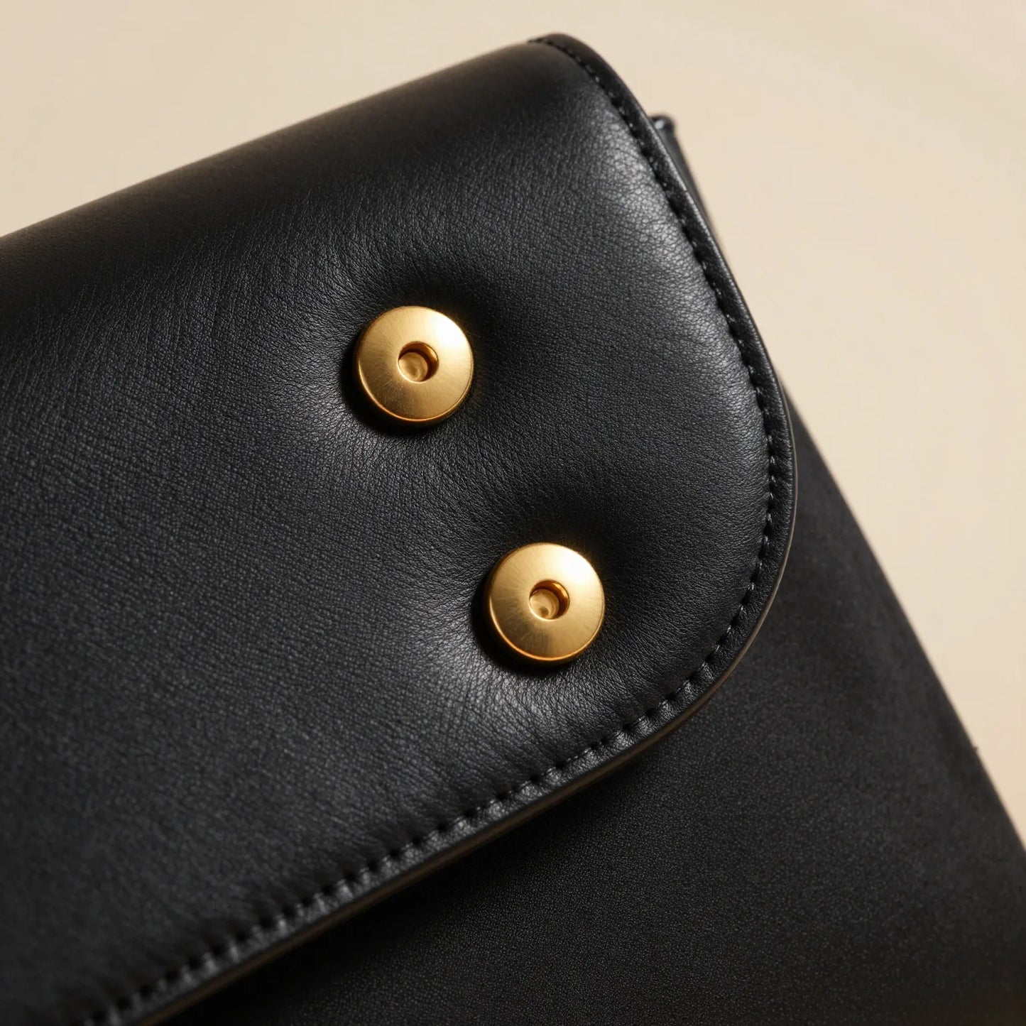 Ateloni Tote Druckknopf Detail